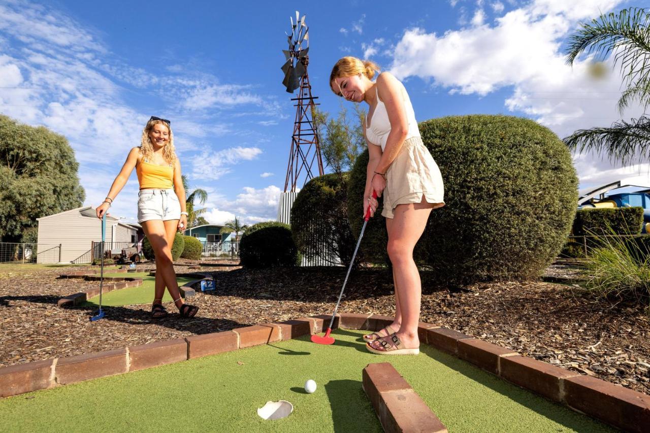 Big4 Deniliquin Holiday Park Eksteriør billede