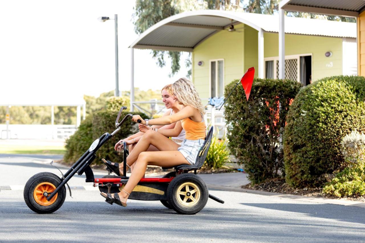 Big4 Deniliquin Holiday Park Eksteriør billede